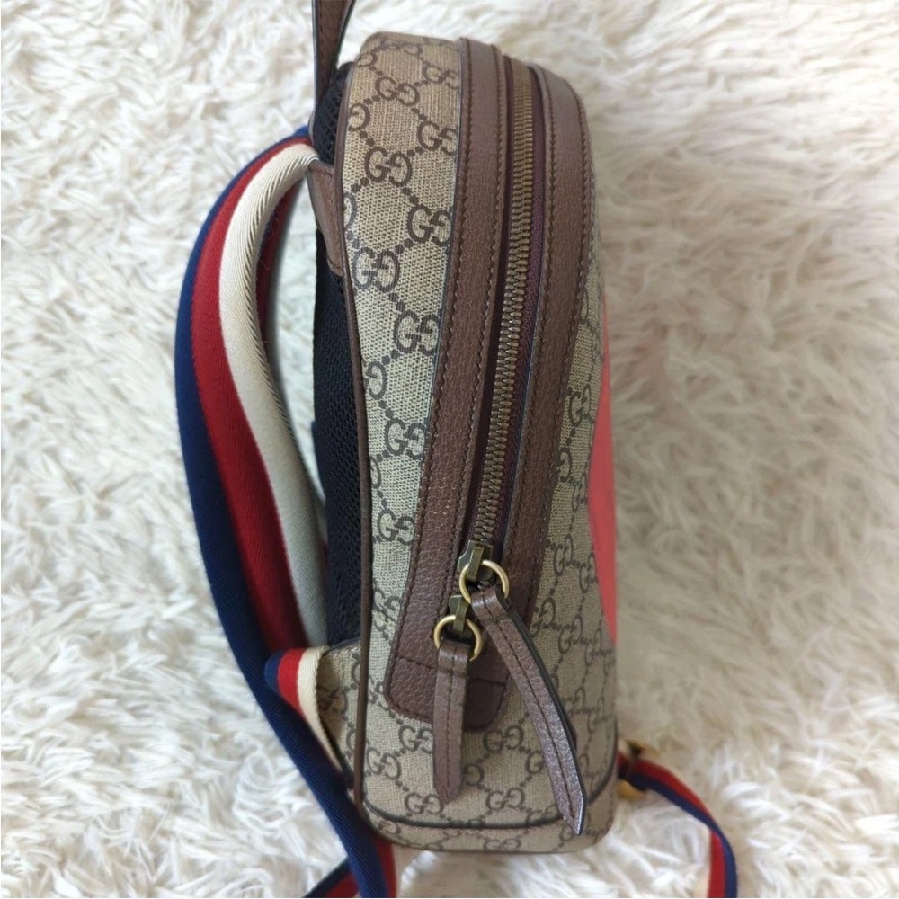 Gucci Beige Cat Print Backpack with Red Accent - Picture 3 of 16
